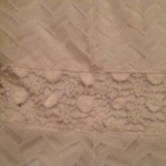 White dress - Picture 2 of 3